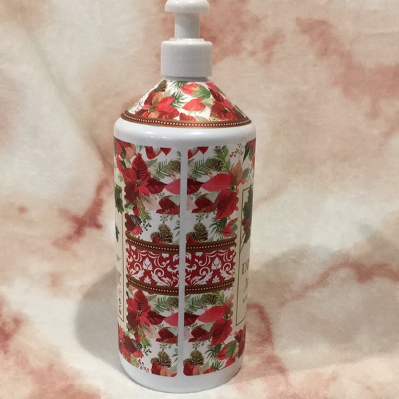 Christmas Holiday Winter Scented Holly Berry Dish Soap NWT XL 32oz plastic pump - Picture 6 of 16
